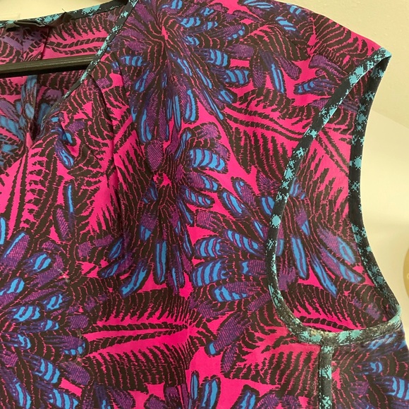 J crew 100% silk bright print top - Picture 2 of 6